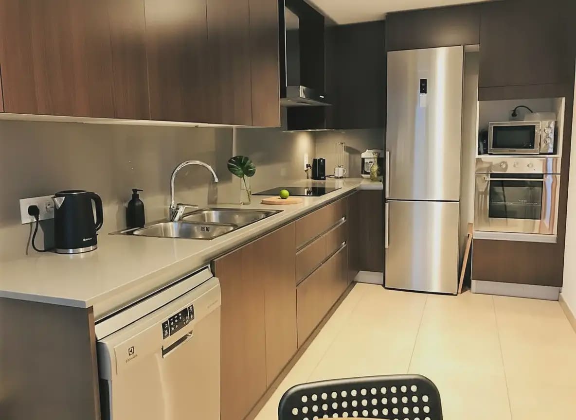 3 slaapkamer Flat te koop in Salt - € 250.000 (Ref: 9882377)