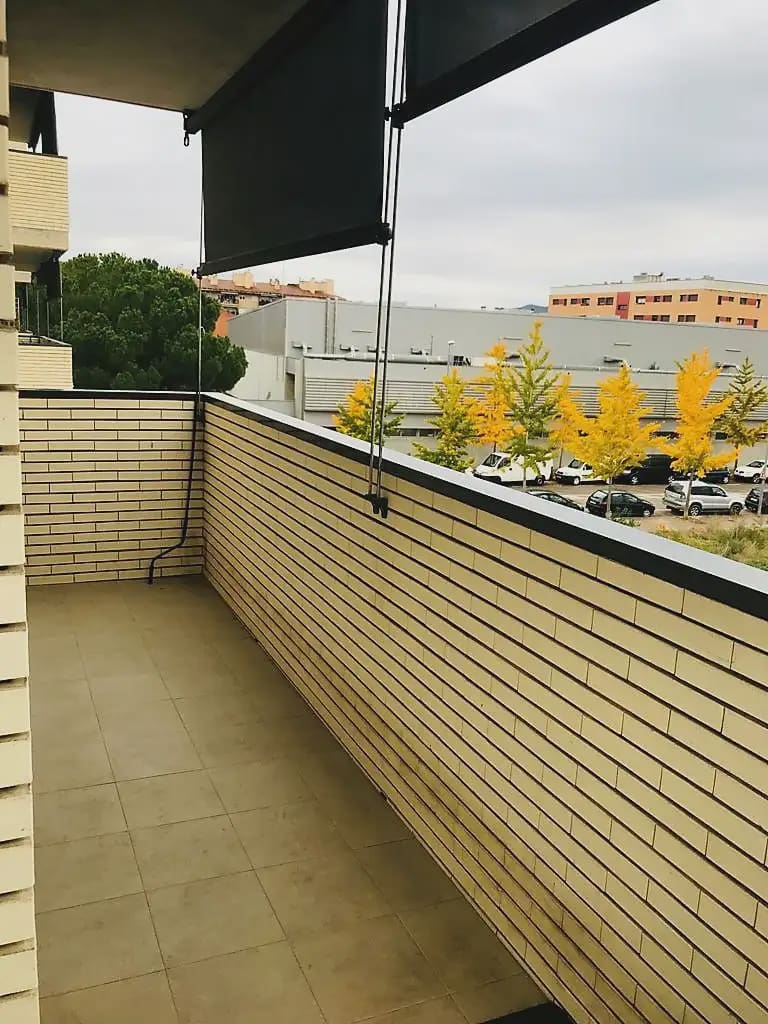 3 slaapkamer Flat te koop in Salt - € 250.000 (Ref: 9882377)