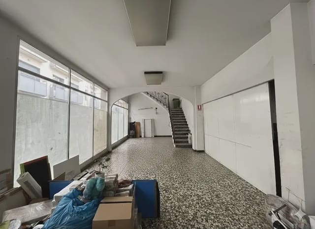 Działka budowlana na sprzedaż w Salt - 495 000 € (Ref: 9882379)