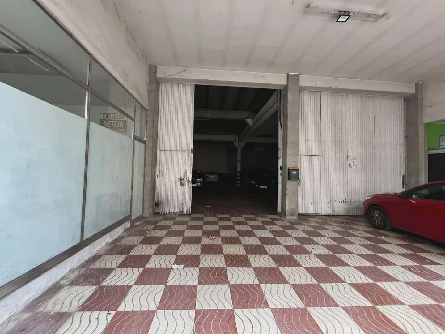Działka budowlana na sprzedaż w Salt - 495 000 € (Ref: 9882379)