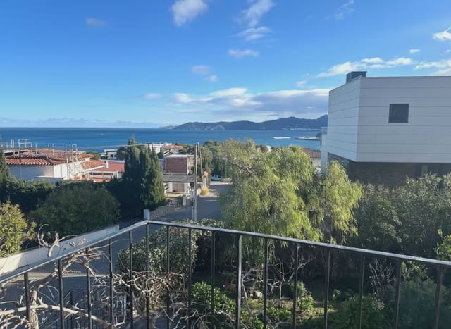 6 sypialnia Willa na sprzedaż w Llançà z garażem - 750 000 € (Ref: 9882383)