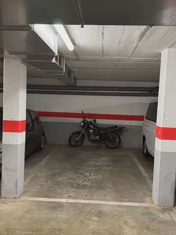 Garage till salu i Salt - 21 200 € (Ref: 9882384)