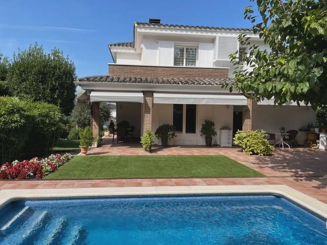 5 soverom Villa til salgs i Girona by med svømmebasseng garasje - € 1 200 000 (Ref: 9882385)