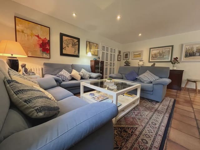 5 soverom Villa til salgs i Girona by med svømmebasseng garasje - € 1 200 000 (Ref: 9882385)