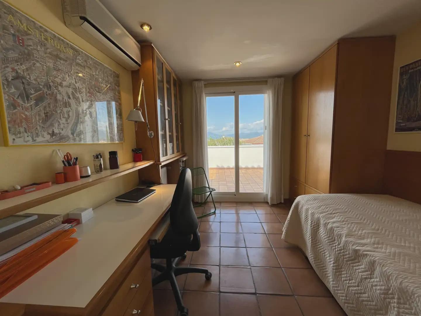 5 sypialnia Willa na sprzedaż w Miasto Girona z basenem garażem - 1 200 000 € (Ref: 9882385)