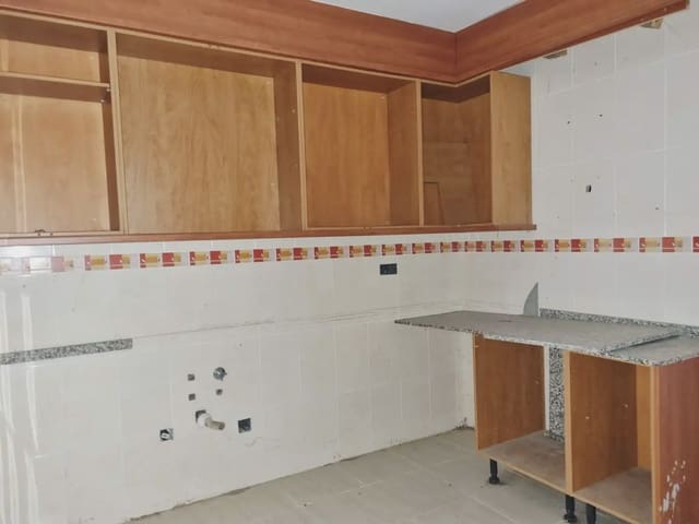 3 Zimmer Reihenhaus zu verkaufen in Lloret de Mar - 179.900 € (Ref: 9882386)