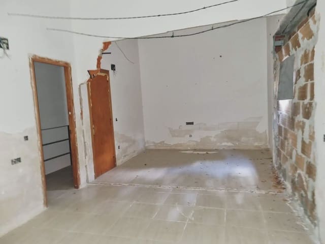 3 Zimmer Reihenhaus zu verkaufen in Lloret de Mar - 179.900 € (Ref: 9882386)