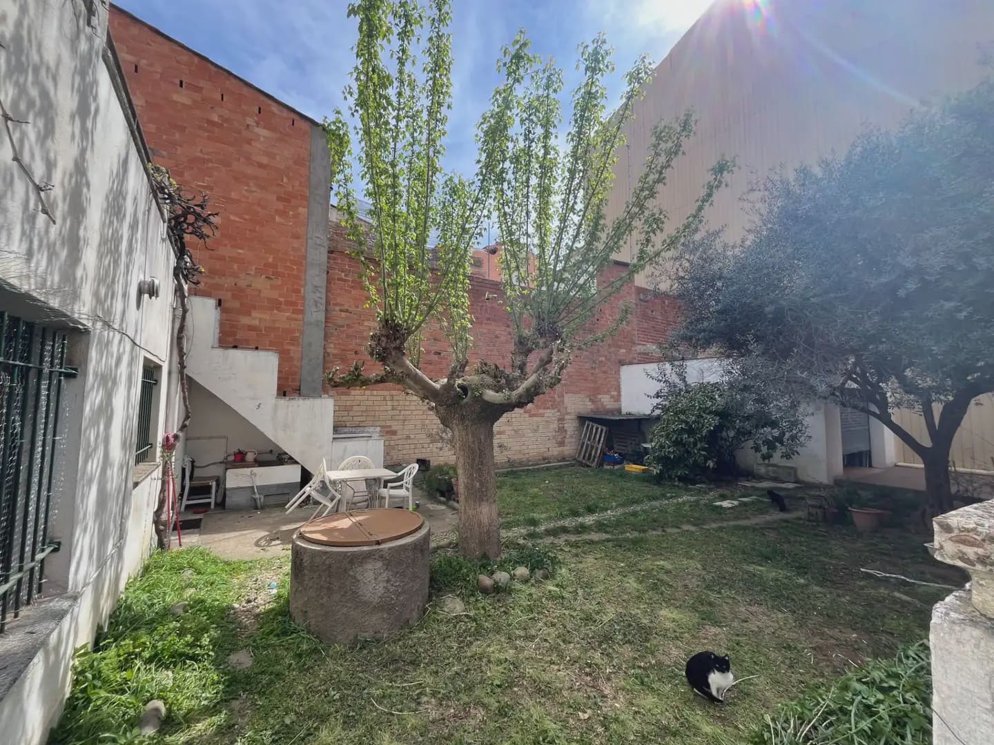 3 soverom Kjedet enebolig til salgs i Girona by med garasje - € 300 000 (Ref: 9882387)
