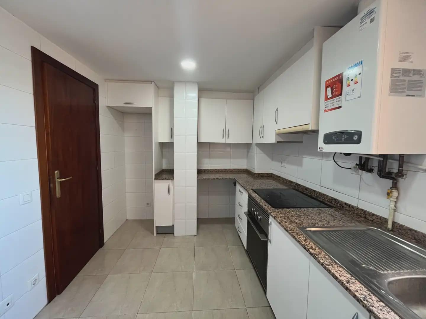 3 soverom Leilighet til salgs i Girona by med garasje - € 283 000 (Ref: 9882388)