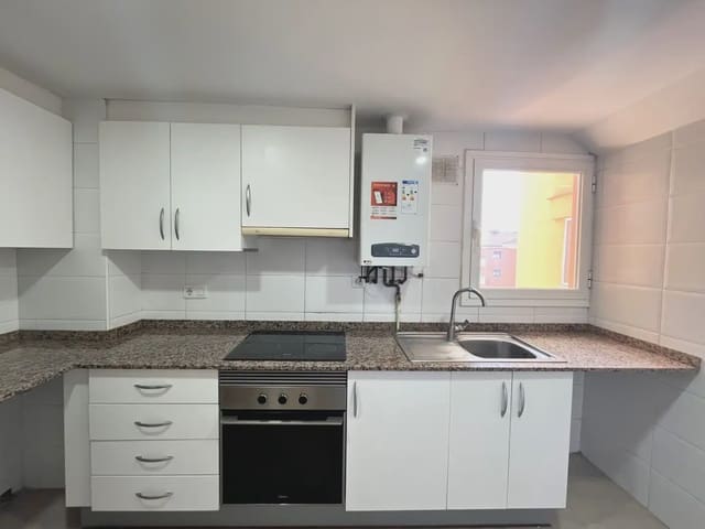 3 soverom Leilighet til salgs i Girona by med garasje - € 283 000 (Ref: 9882388)
