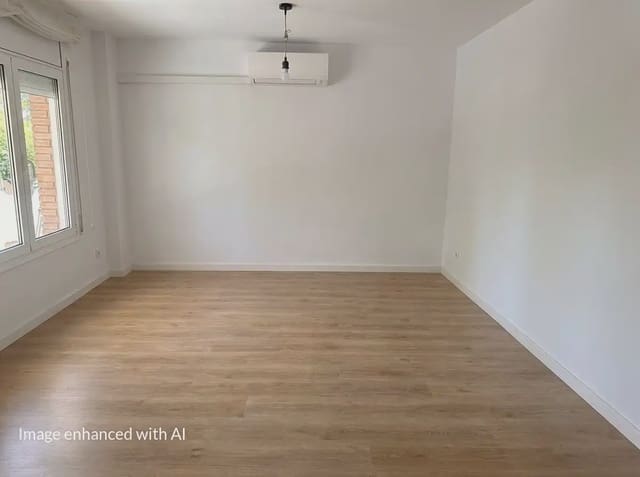 2 soverom Leilighet til salgs i Girona by med garasje - € 215 000 (Ref: 9882389)