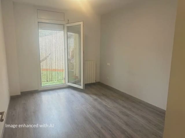 2 soverom Leilighet til salgs i Girona by med garasje - € 215 000 (Ref: 9882389)