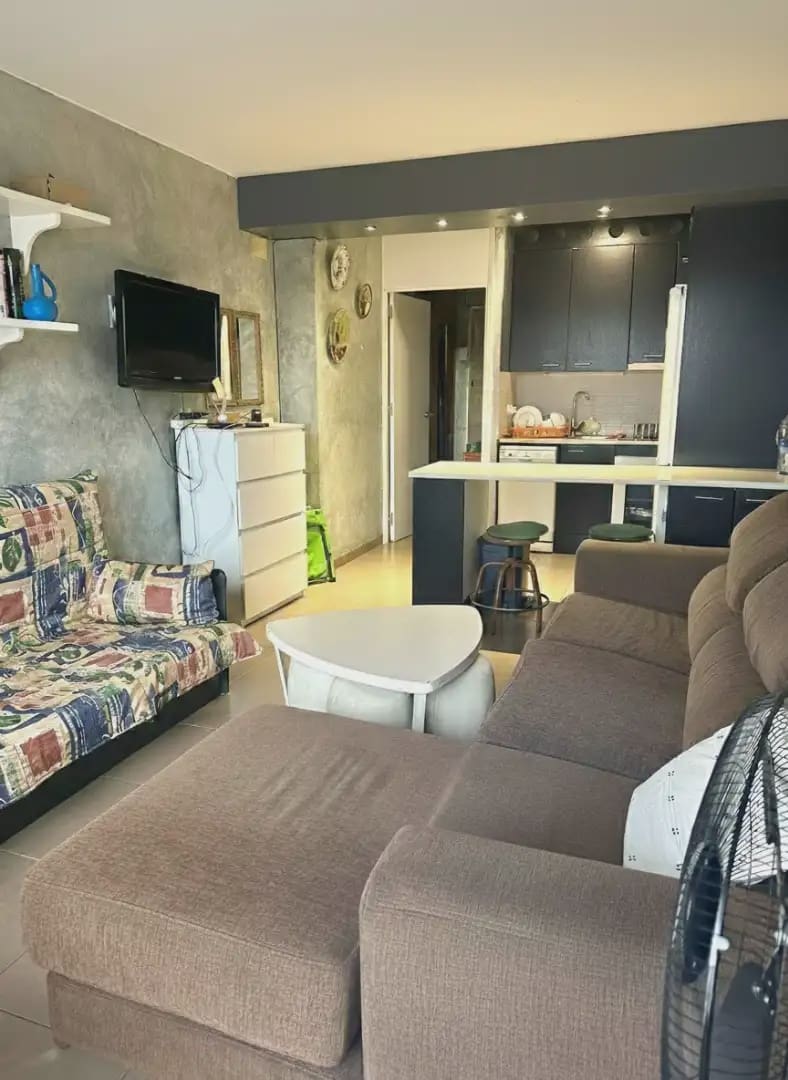 Apartamento para venda em Roses com piscina - 98 000 € (Ref: 9882392)