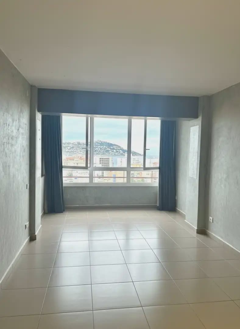 Apartamento para venda em Roses com piscina - 98 000 € (Ref: 9882392)