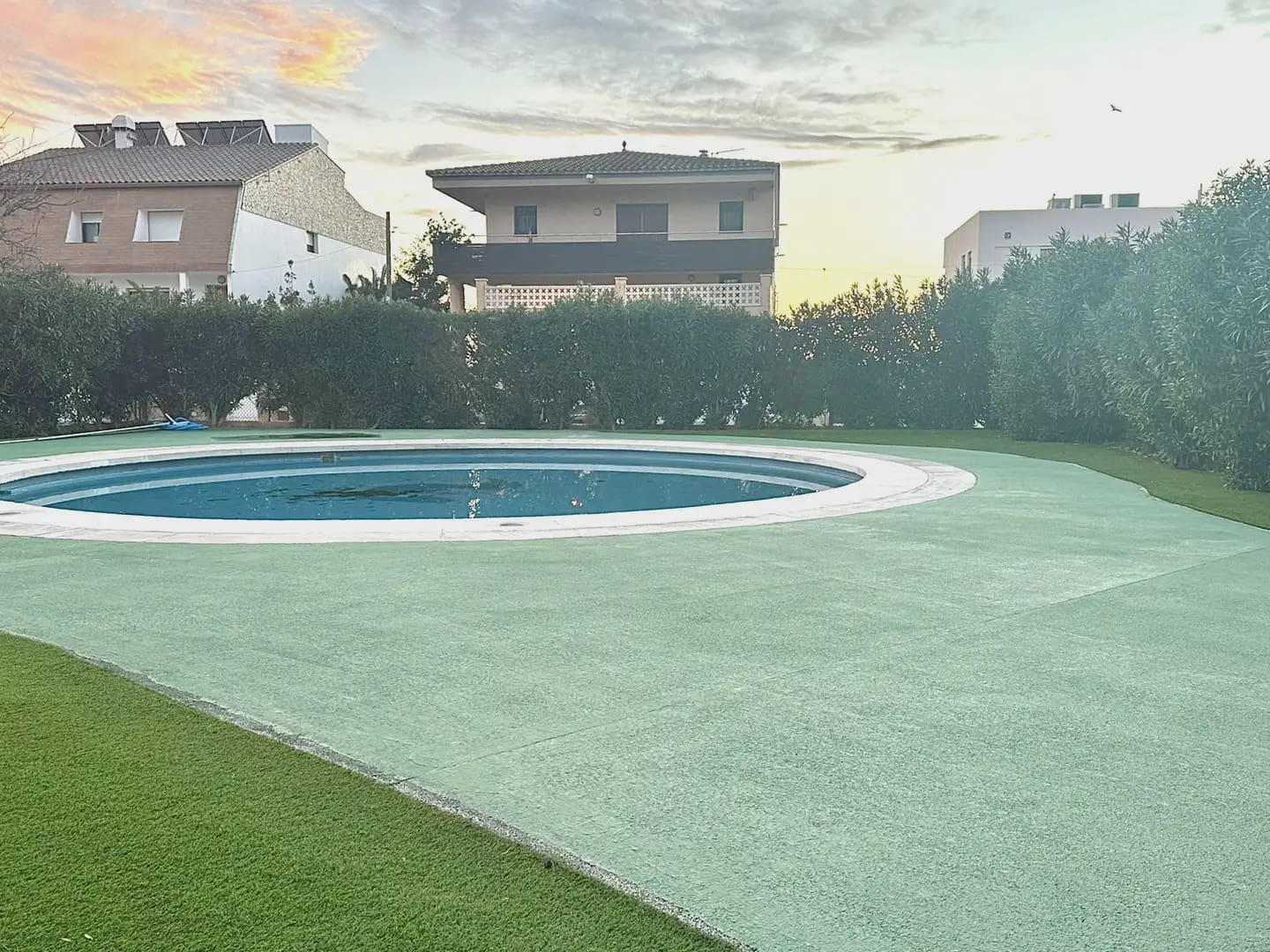 Apartamento para venda em Roses com piscina - 98 000 € (Ref: 9882392)
