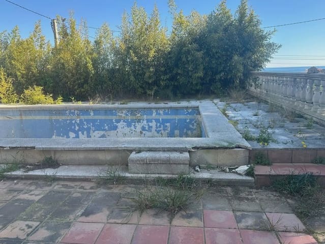 4 sypialnia Willa na sprzedaż w Llançà z basenem garażem - 393 000 € (Ref: 9882393)