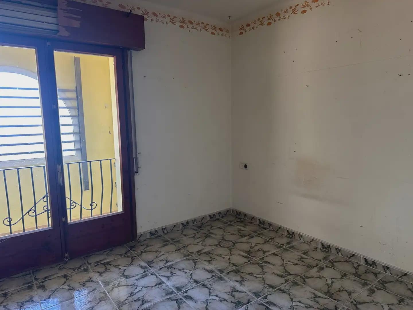 4 sovrum Villa till salu i Llanca med pool garage - 393 000 € (Ref: 9882393)
