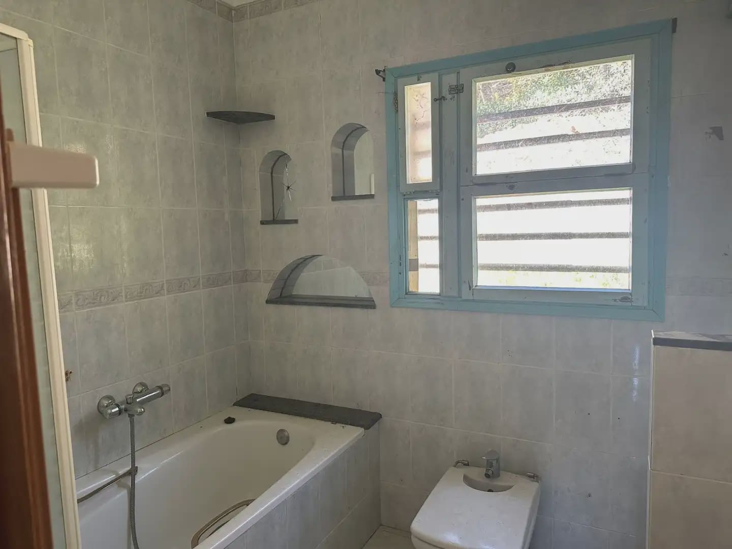 4 sovrum Villa till salu i Llanca med pool garage - 393 000 € (Ref: 9882393)