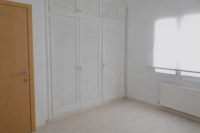 3 quarto Apartamento para venda em Llançà - 215 000 € (Ref: 9882395)