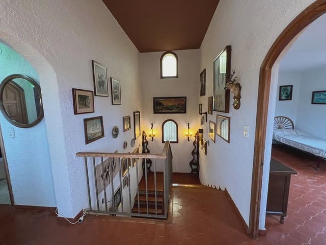 7 sypialnia Willa na sprzedaż w Llançà z garażem - 750 000 € (Ref: 9882396)