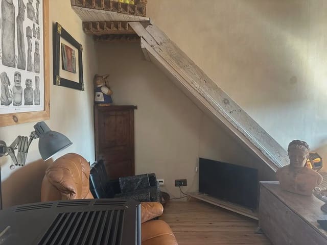 4 quarto Moradia para venda em Olot com garagem - 365 000 € (Ref: 9882397)