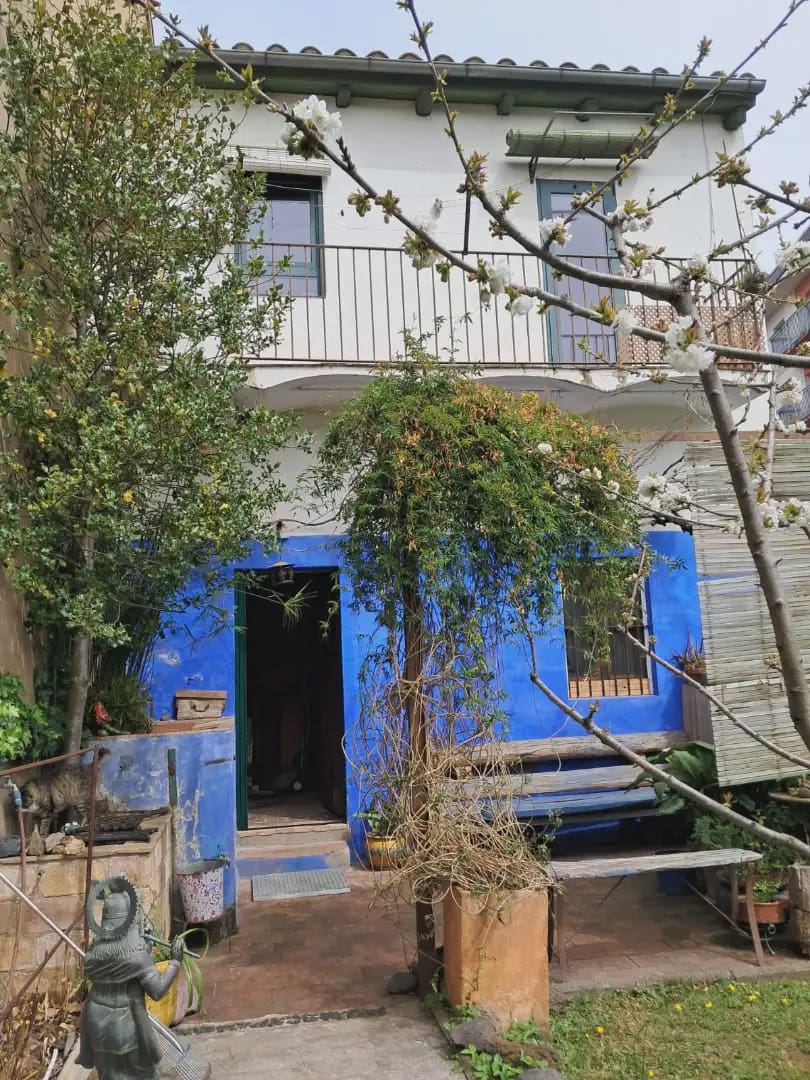 4 sypialnia Willa na sprzedaż w Olot z garażem - 365 000 € (Ref: 9882397)