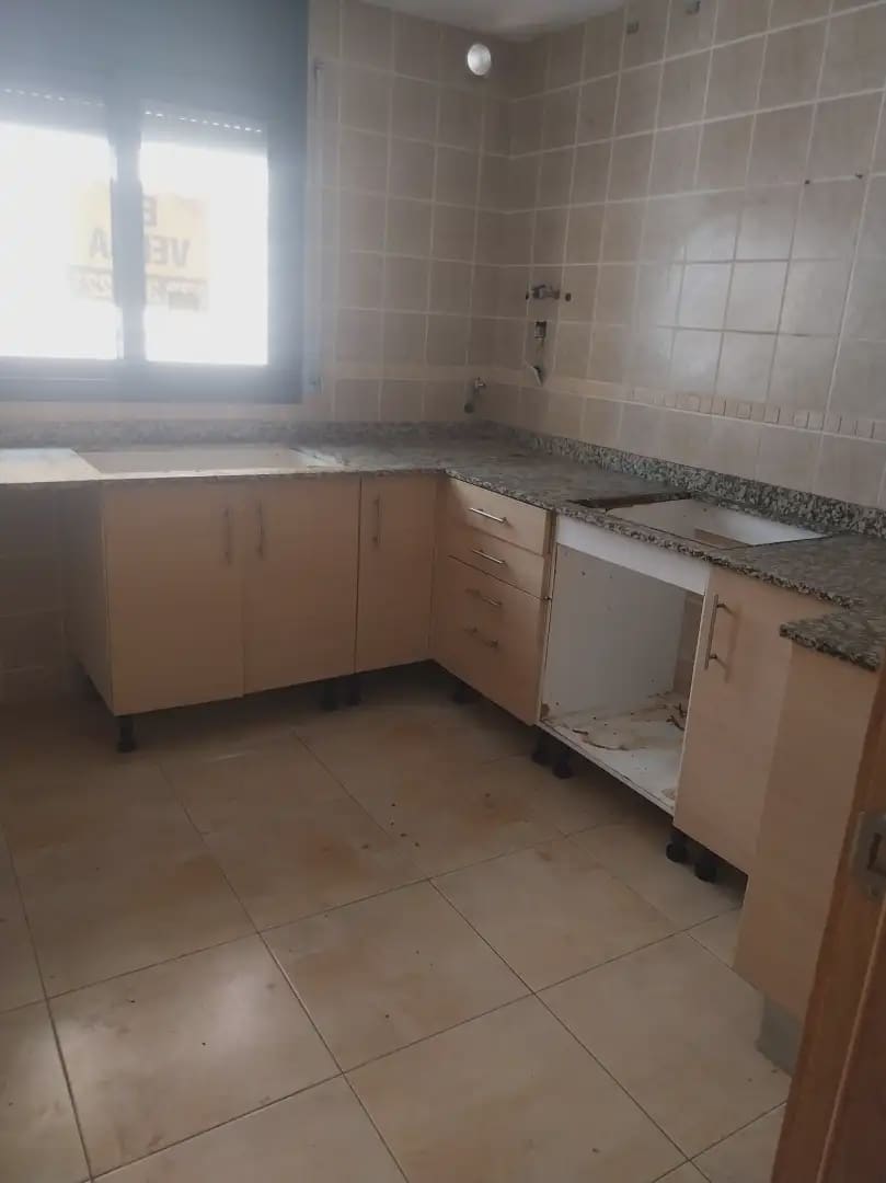 3 bedroom Townhouse for sale in La Jonquera with garage - € 129,000 (Ref: 9895258)