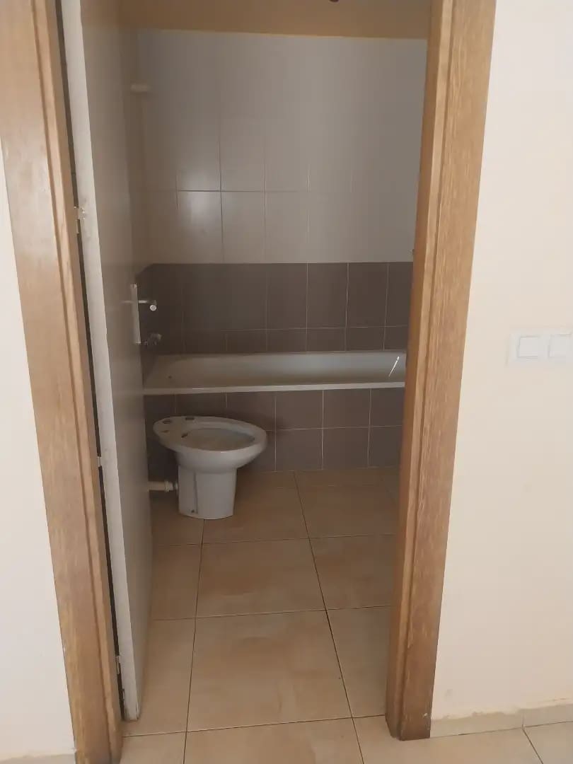 3 bedroom Townhouse for sale in La Jonquera with garage - € 129,000 (Ref: 9895258)