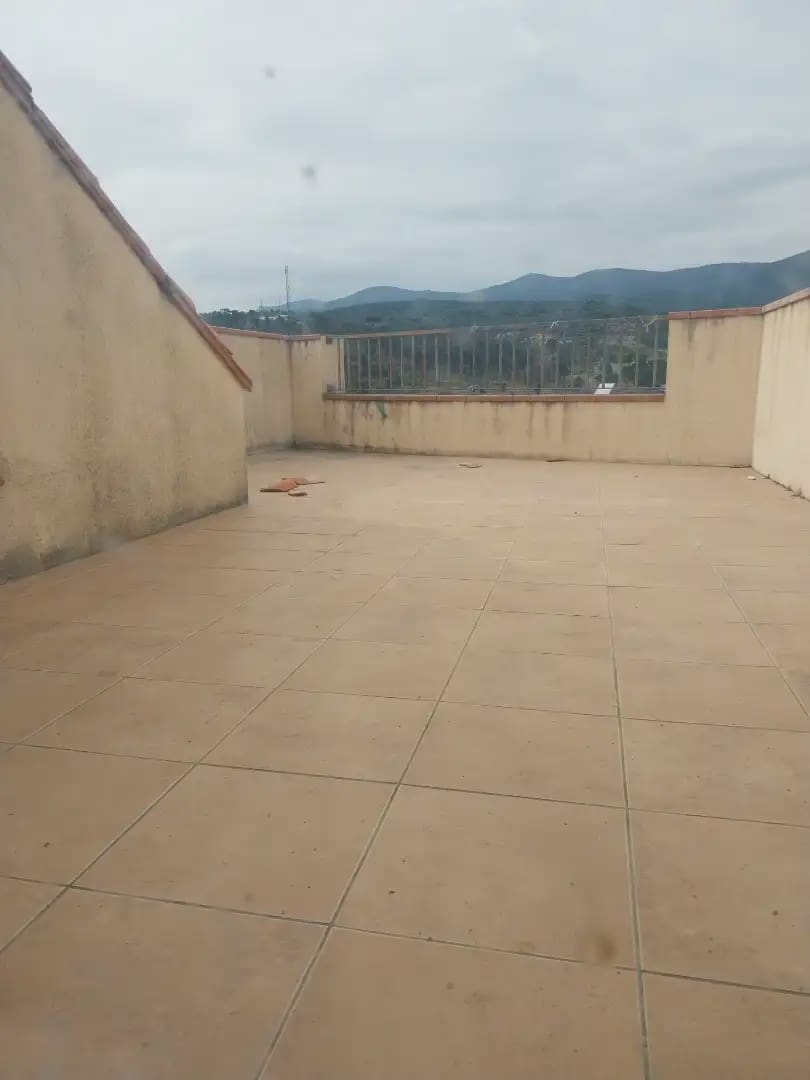 3 bedroom Townhouse for sale in La Jonquera with garage - € 129,000 (Ref: 9895258)