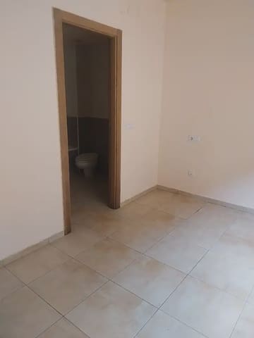3 bedroom Townhouse for sale in La Jonquera - € 129,000 (Ref: 9895258)