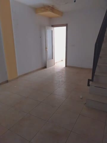 3 bedroom Townhouse for sale in La Jonquera - € 129,000 (Ref: 9895258)