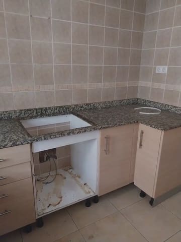 3 bedroom Townhouse for sale in La Jonquera - € 129,000 (Ref: 9895258)