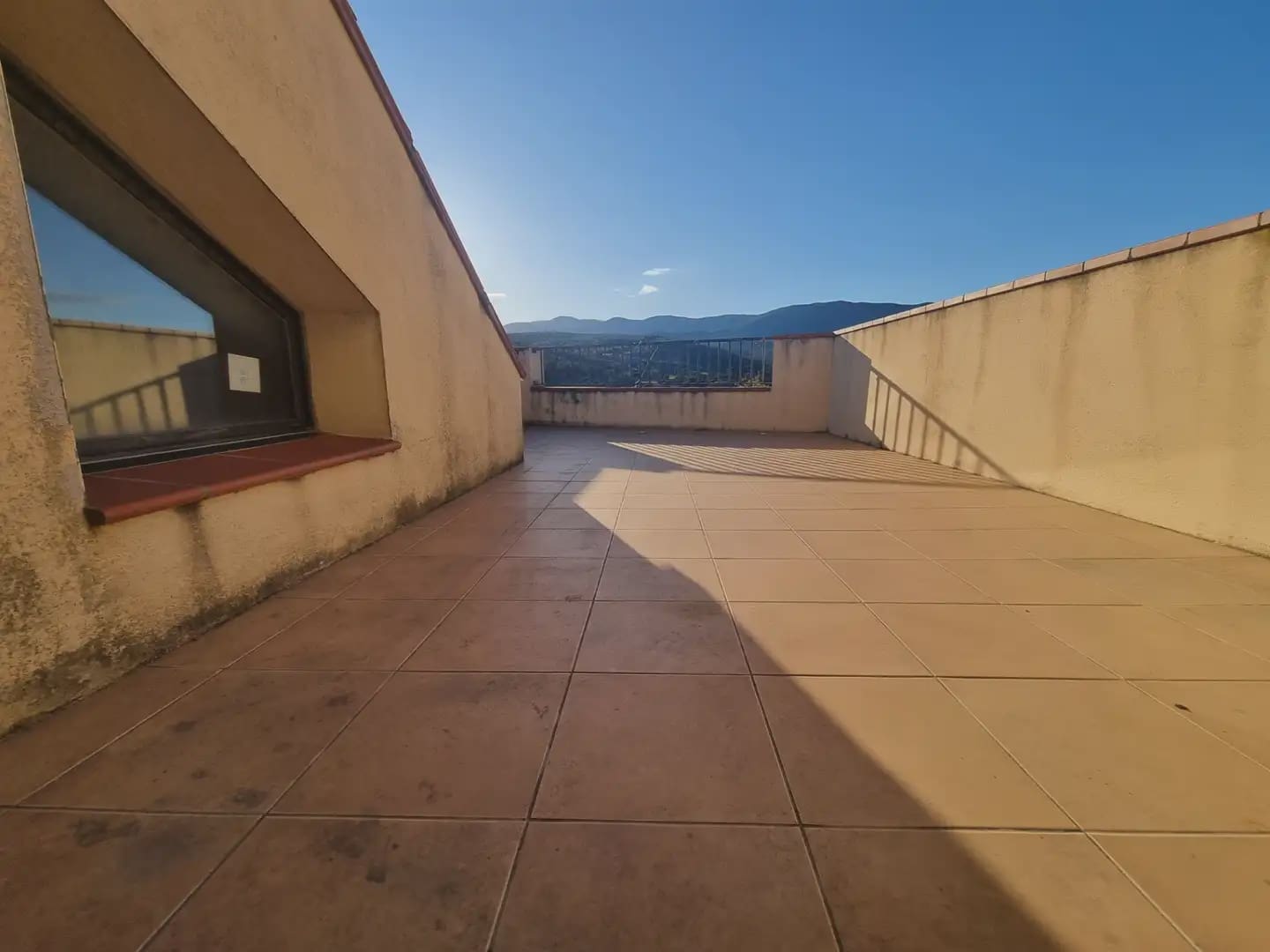 3 bedroom Townhouse for sale in La Jonquera with garage - € 129,000 (Ref: 9895258)