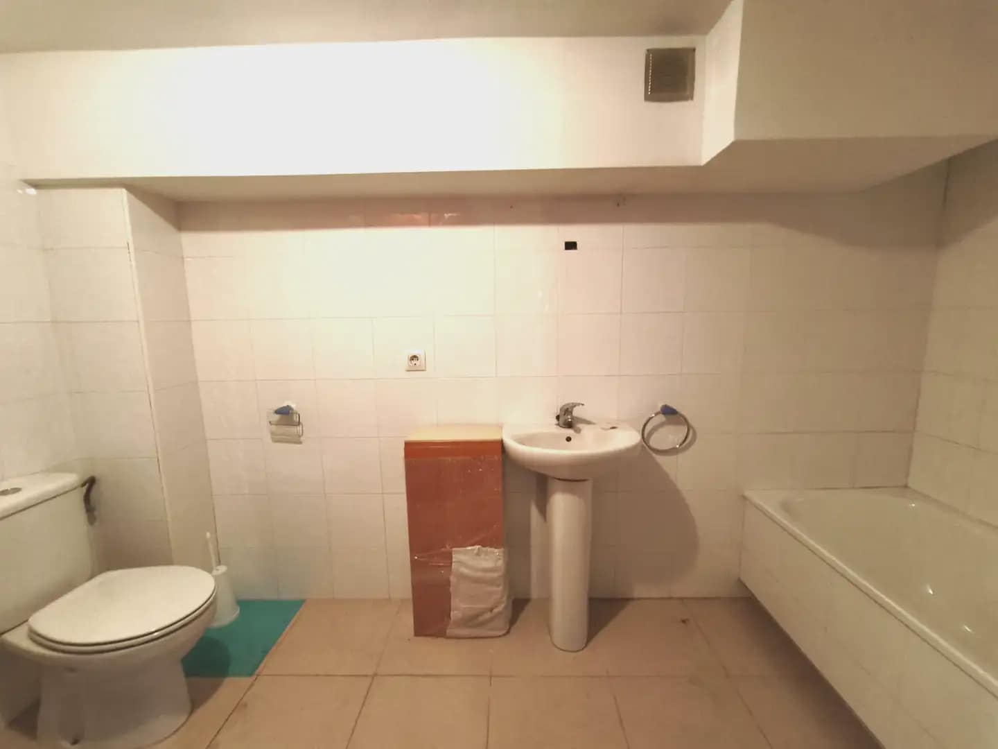 Bureau à louer à Gerone ville - 750 € (Ref: 9908916)
