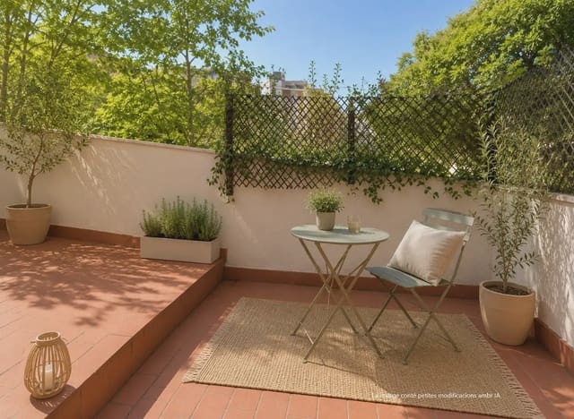 3 bedroom Apartment for sale in Girona city with garage - € 338,000 (Ref: 9911522)