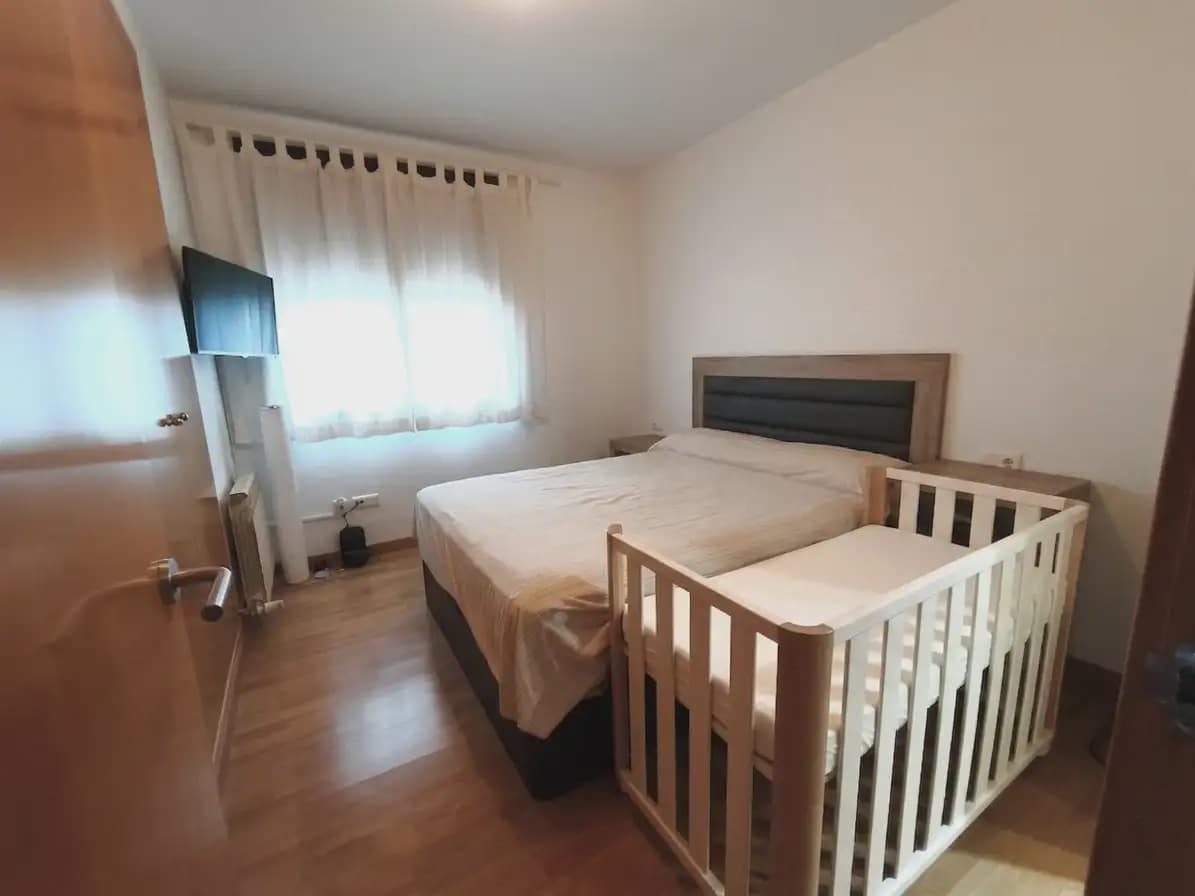 3 bedroom Flat for sale in Girona city with garage - € 365,000 (Ref: 9911826)