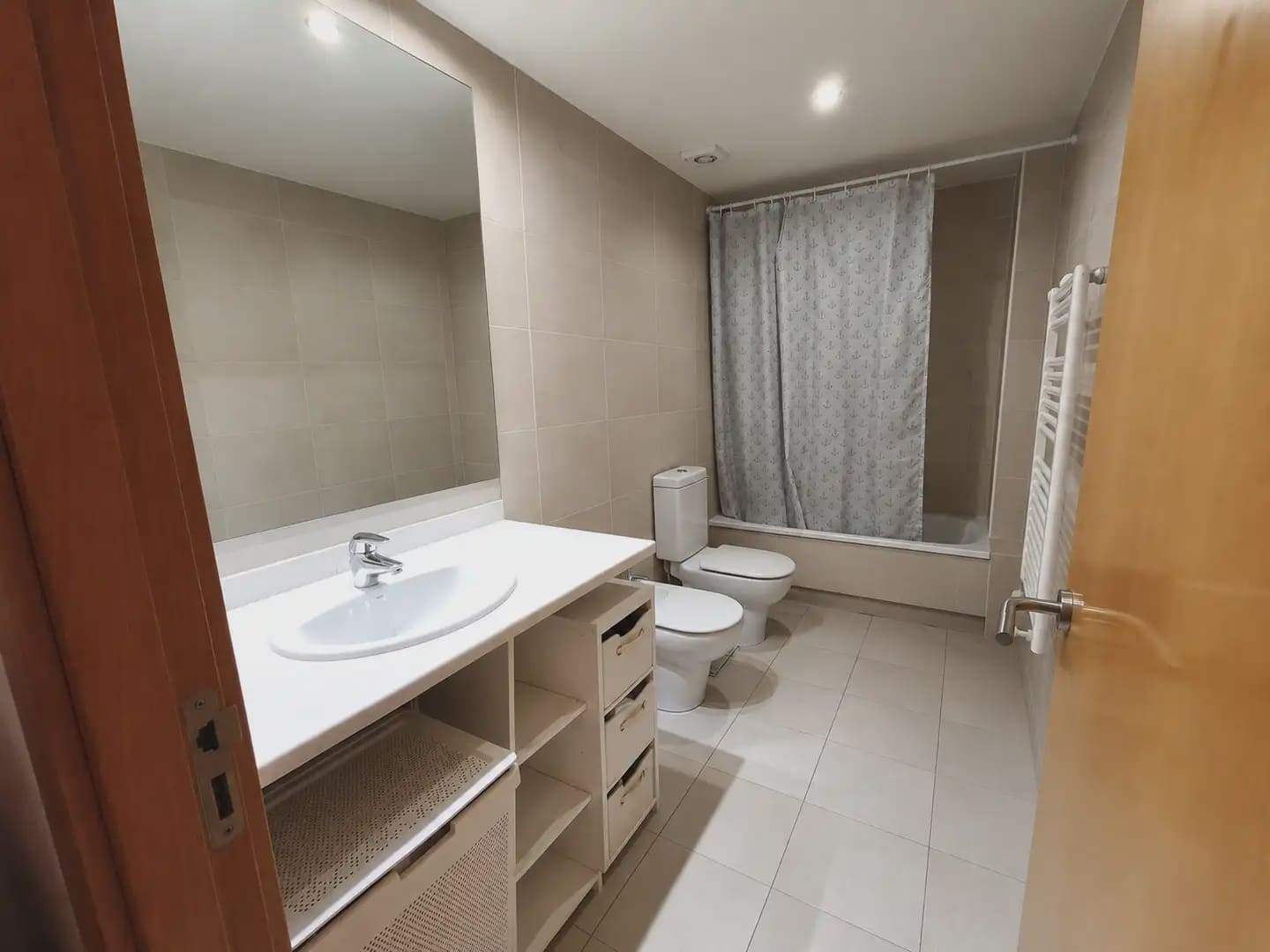 3 bedroom Flat for sale in Girona city with garage - € 365,000 (Ref: 9911826)