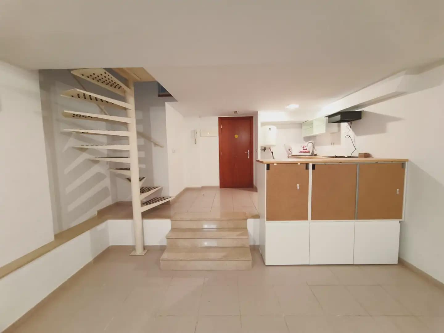 Büro zu verkaufen in Girona Stadt - 120.000 € (Ref: 9921051)