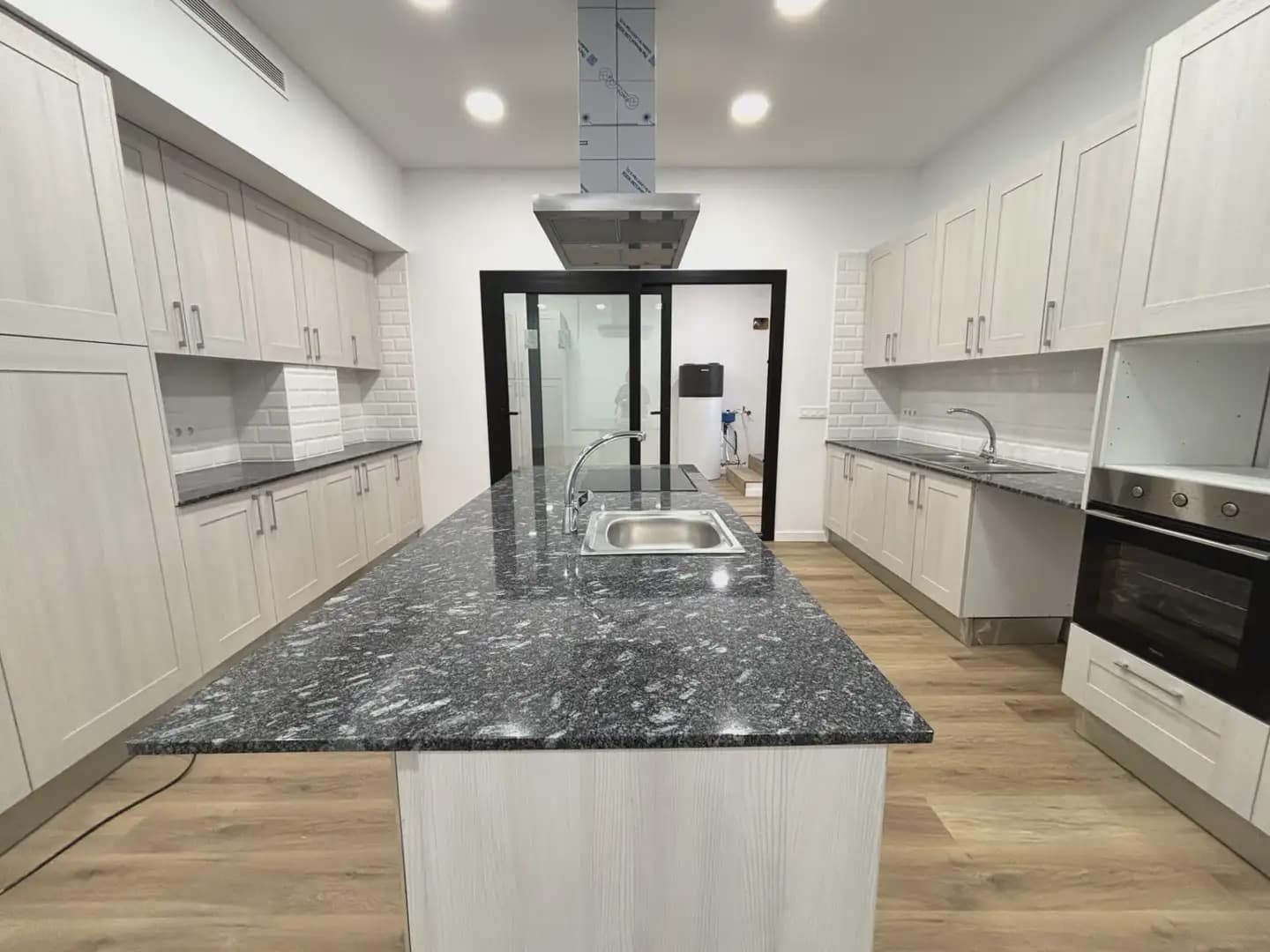 3 bedroom Flat for sale in Girona city - € 395,000 (Ref: 9921141)