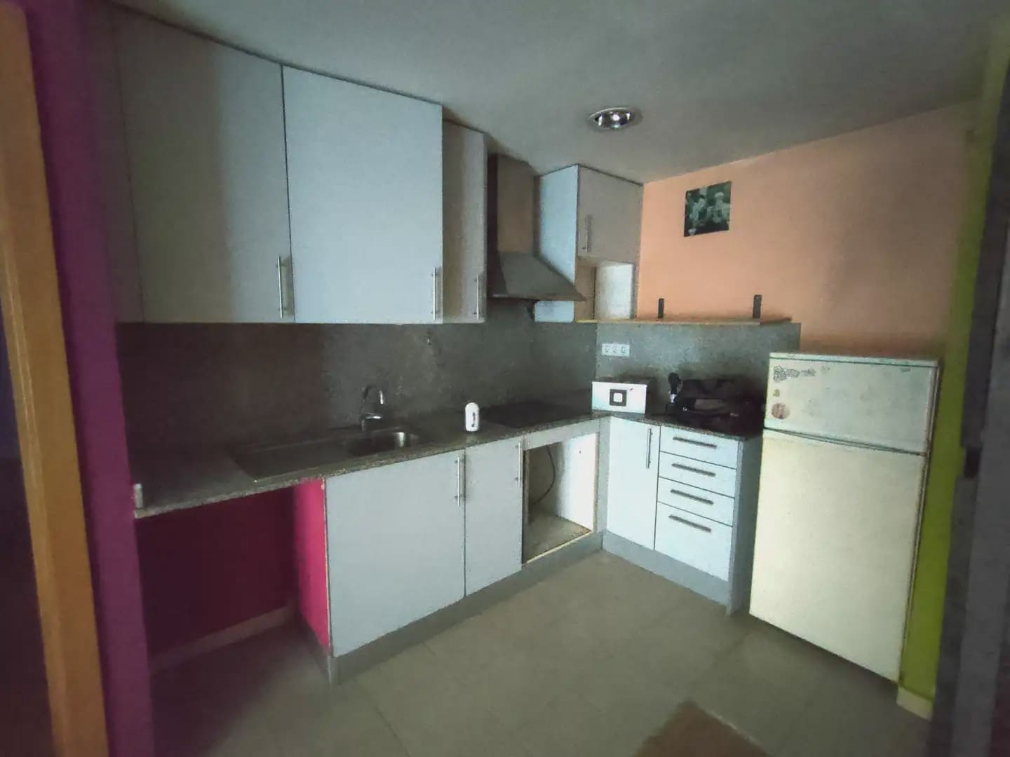 Piso de 2 habitaciones en Girona ciudad en venta con garaje - 143.900 € (Ref: 9932147)