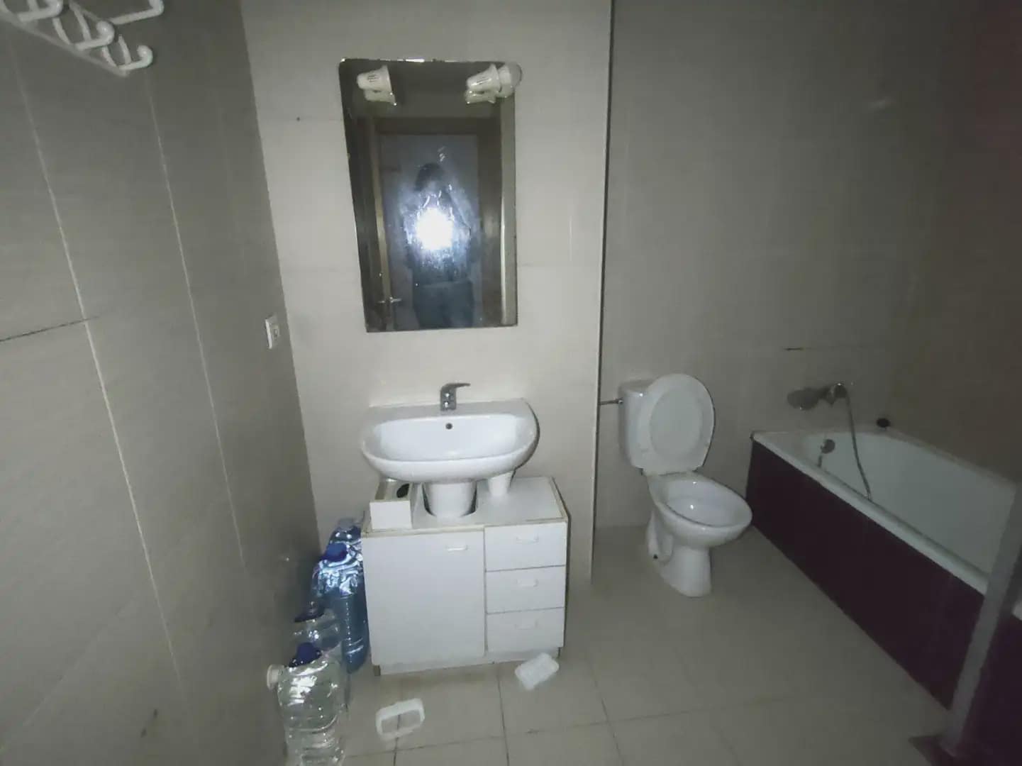 Piso de 2 habitaciones en Girona ciudad en venta con garaje - 143.900 € (Ref: 9932147)