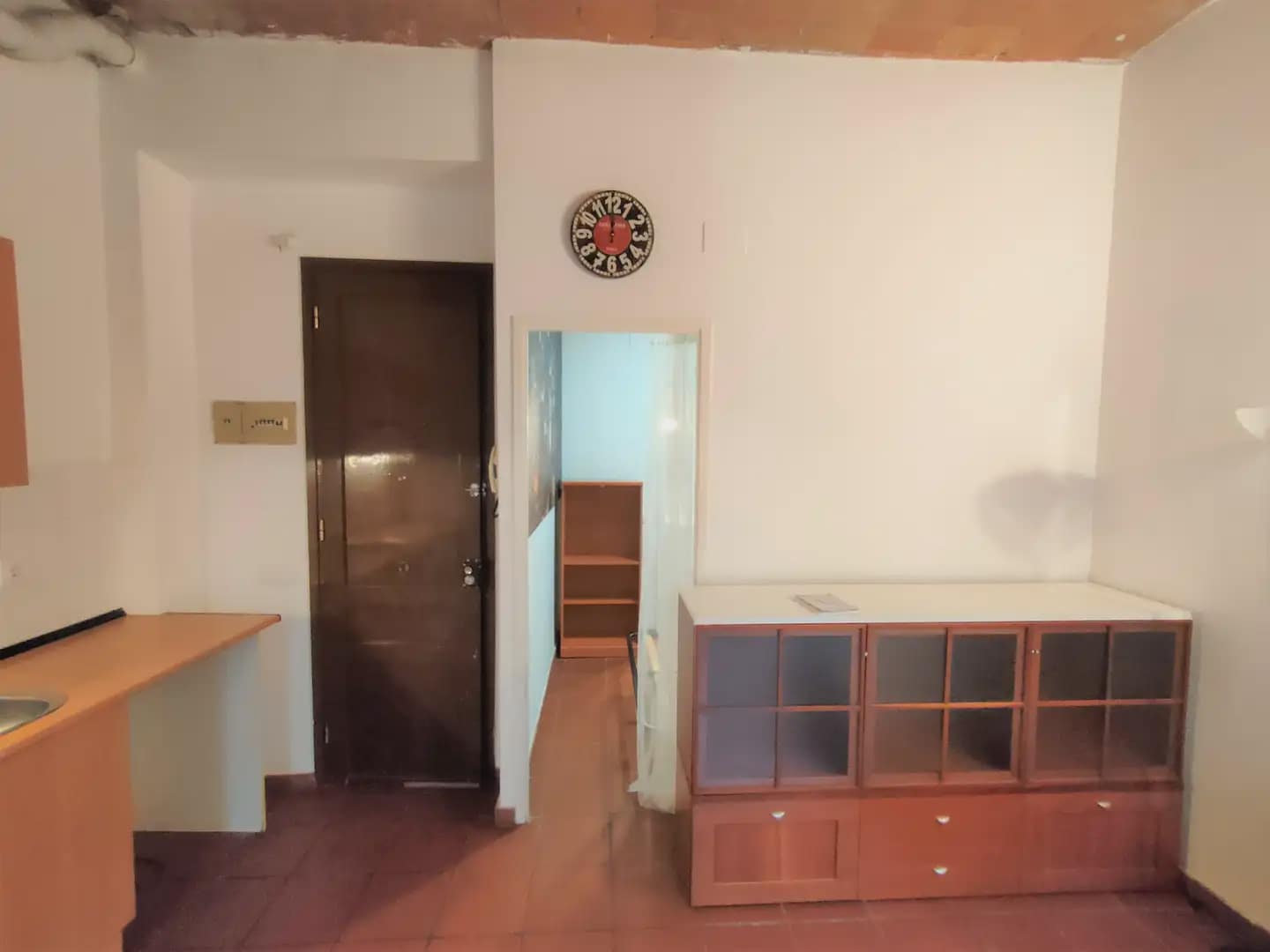 Studio for rent in Girona city - € 500 (Ref: 9935281)
