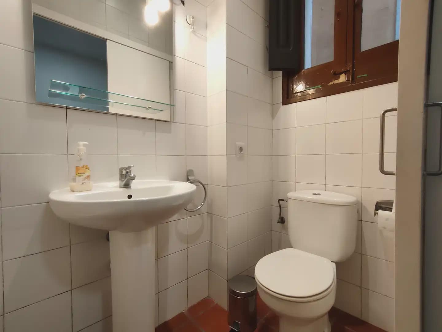 Studio for rent in Girona city - € 500 (Ref: 9935281)