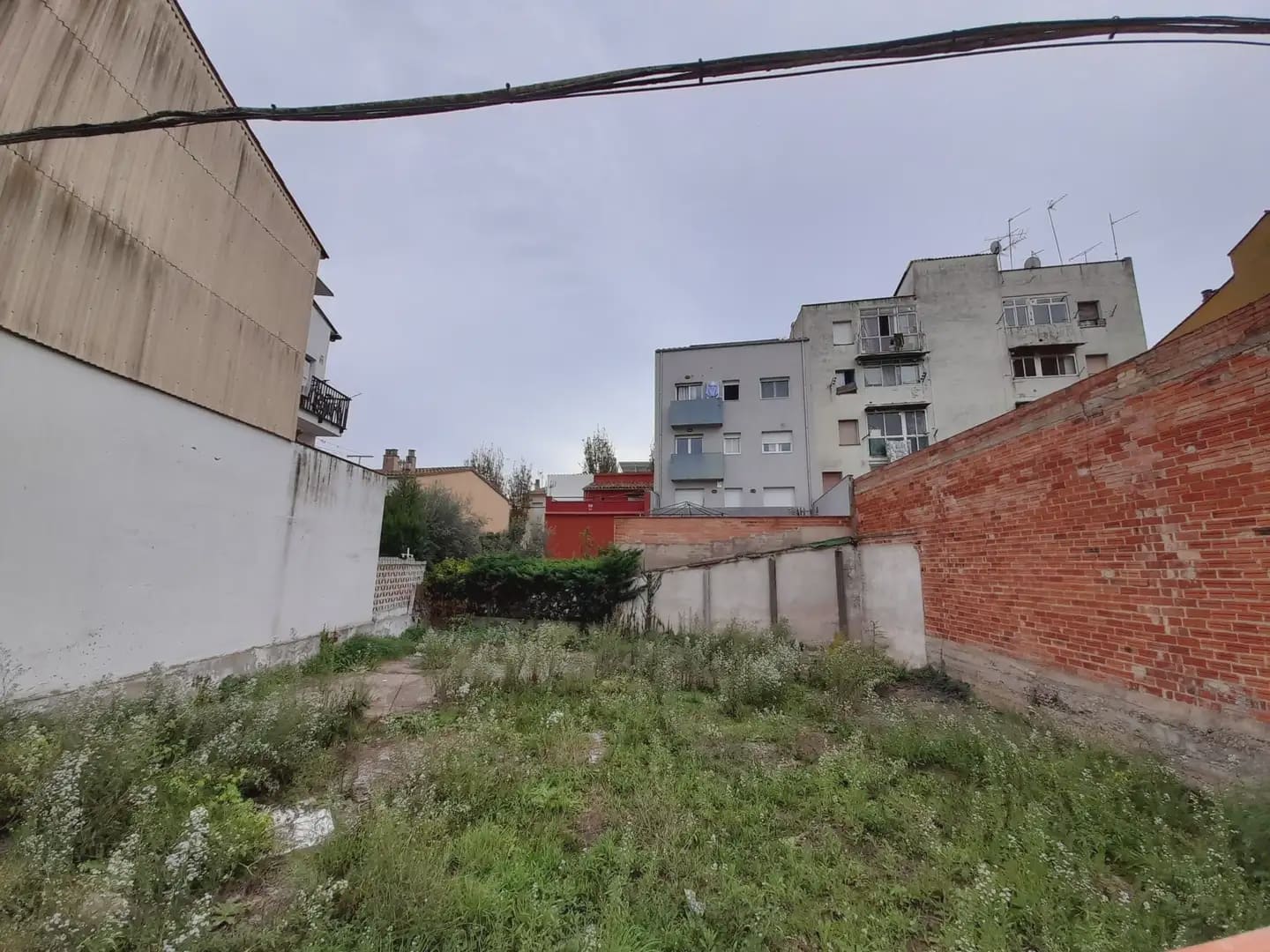 Building Plot for sale in Salt - € 89,900 (Ref: 9936676)