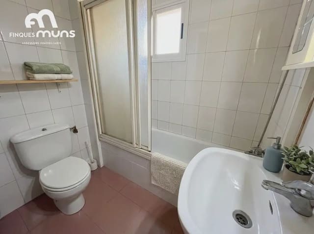 2 makuuhuone Asunto myytävänä paikassa Salt - 143 000 € (Ref: 9936824)