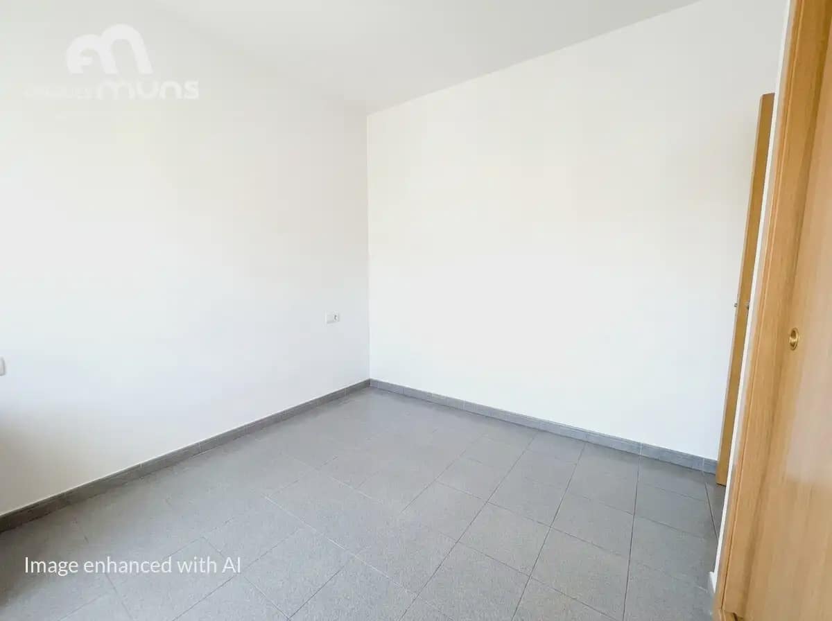 2 makuuhuone Asunto myytävänä paikassa Salt - 143 000 € (Ref: 9936825)
