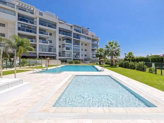 4 soverom Leilighet til salgs i Torremolinos med svømmebasseng garasje - € 795 000 (Ref: 10004154)