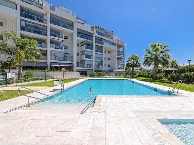 4 soverom Leilighet til salgs i Torremolinos med svømmebasseng garasje - € 795 000 (Ref: 10004154)