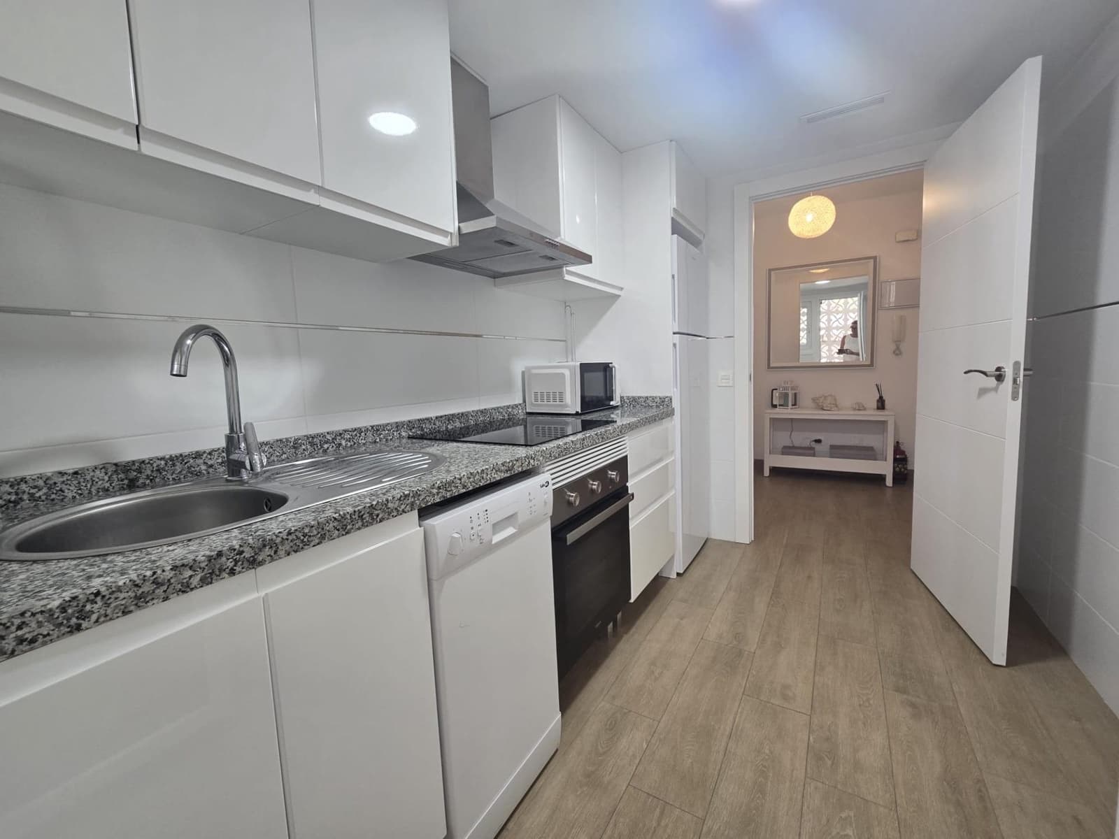 2 bedroom Flat for rent in Torremolinos with pool garage - € 1,600 (Ref: 10020919)
