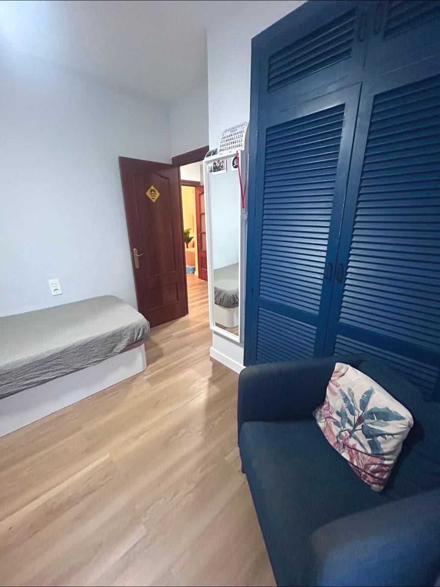 3 sypialnia Mieszkanie na sprzedaż w Miasto Malaga - 280 000 € (Ref: 10020920)